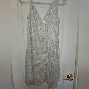 Laundry By Shelli Segal Sparkling Silver Mini Dress Size 14